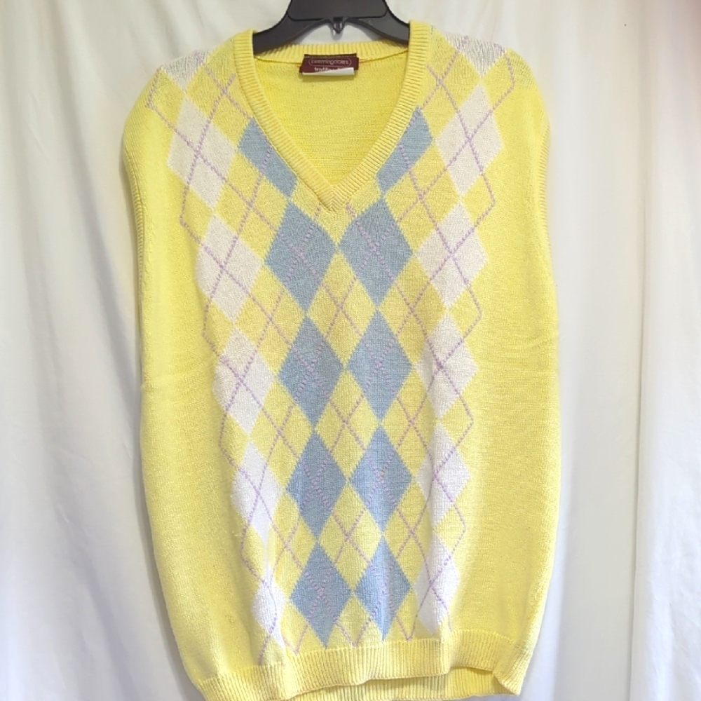 Yellow Bloomingdales Argyle V-Neck Sleeveless Men's Sweater